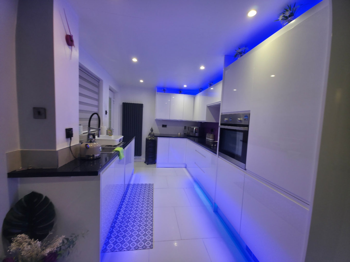 Fitted kitchen — full room view